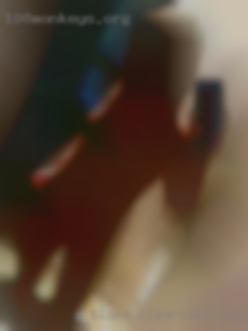 A bloke looking to explore in Clearlake, California with F/MF/FF.